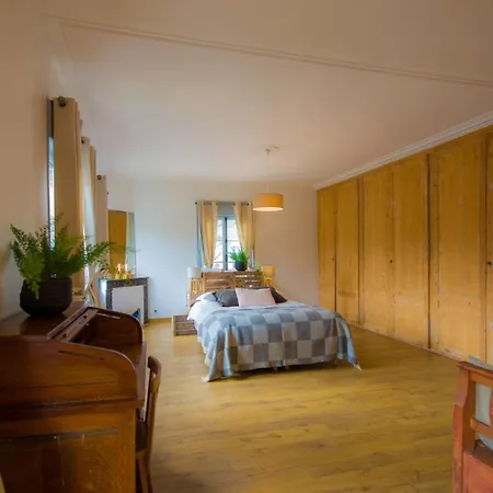 D'hotes A L'ecole Buissonniere